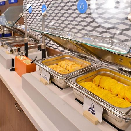 Holiday Inn Express La Plata By Ihg Экстерьер фото