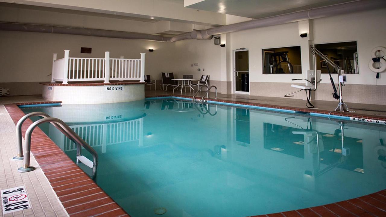 Holiday Inn Express La Plata By Ihg Экстерьер фото