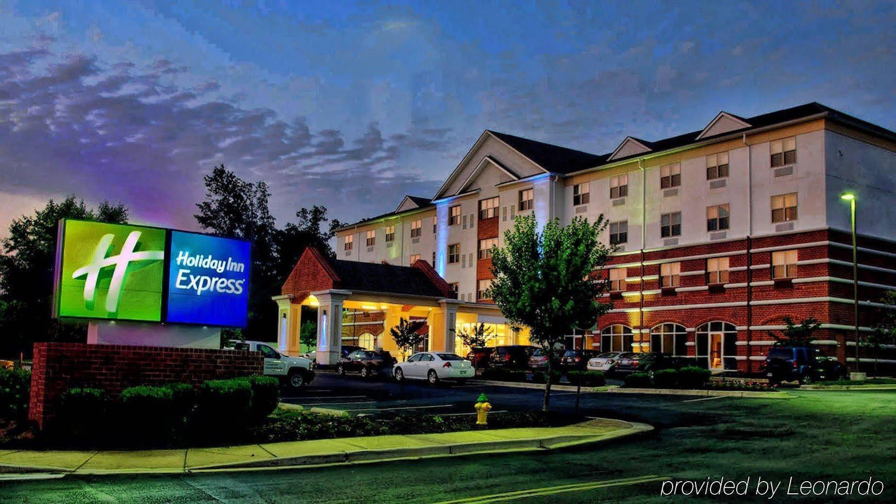 Holiday Inn Express La Plata By Ihg Экстерьер фото