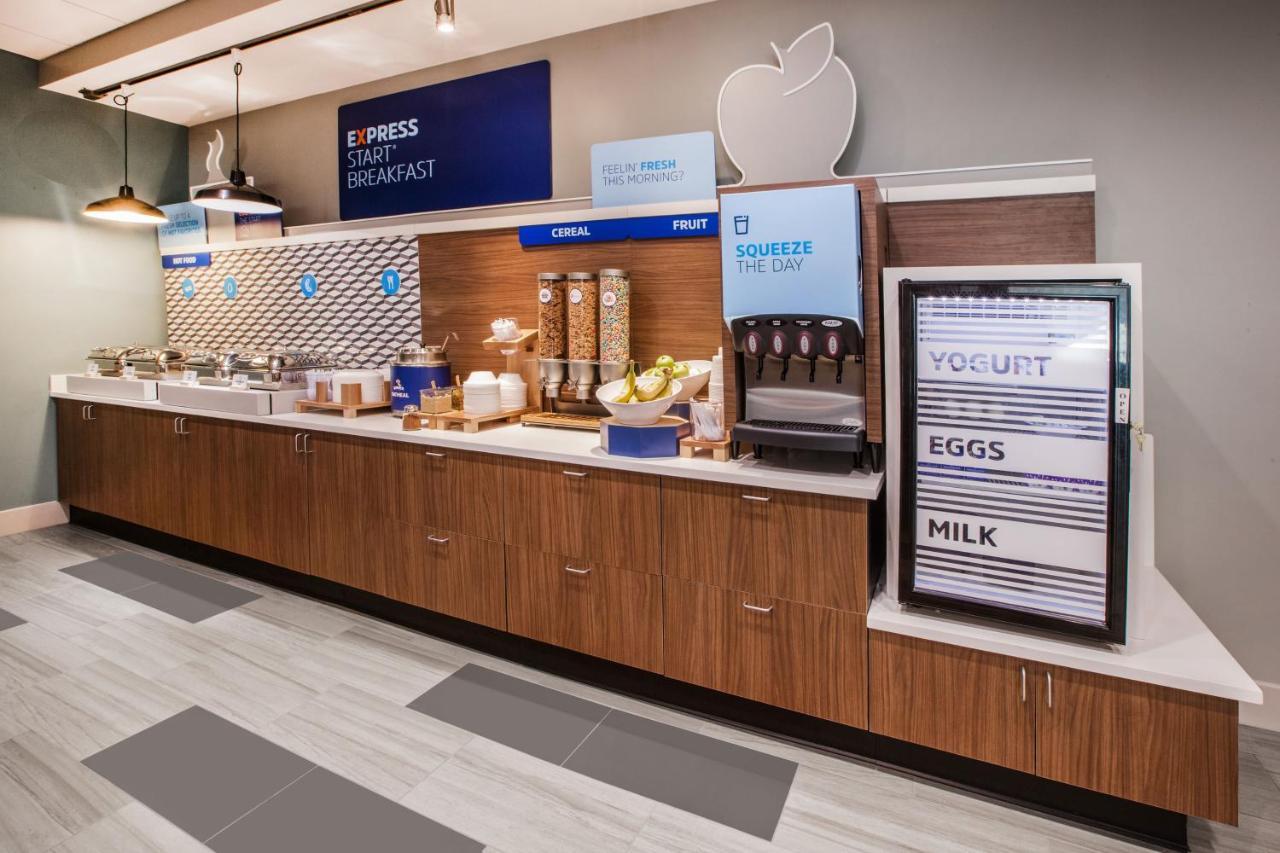 Holiday Inn Express La Plata By Ihg Экстерьер фото
